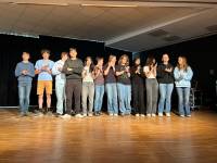 Die Debattantinnen und Debattanten